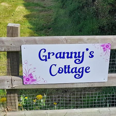 Granny'S Cottage, A Lovely Lakeside Cottage Donegal Town Exteriör bild